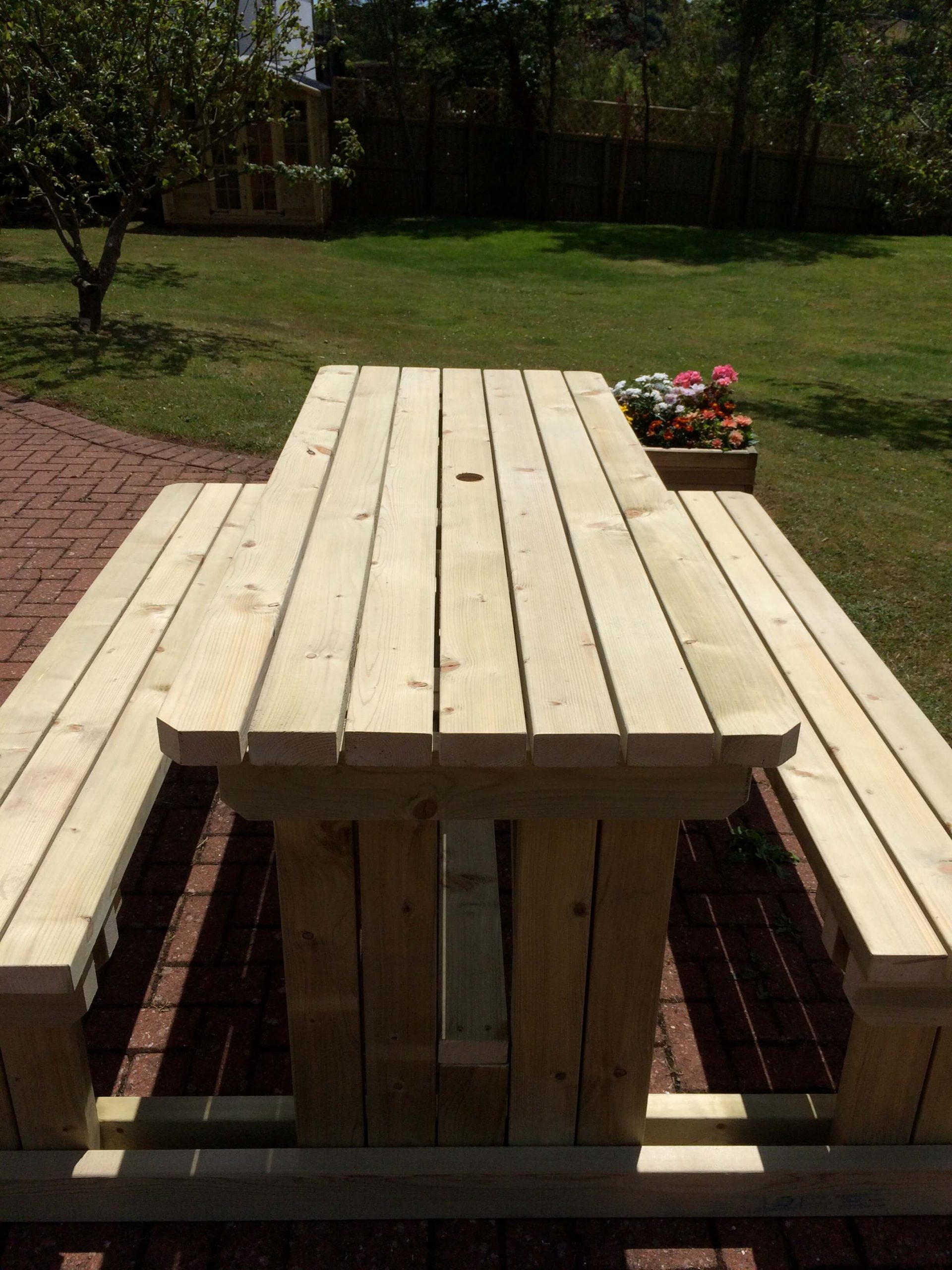 Walkin Picnic Table Haleywood